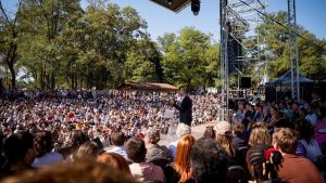 24 août 2025, université d'été de La France Insoumis. A la tribune: Manuel Bompard, coordinateur national de LFI.