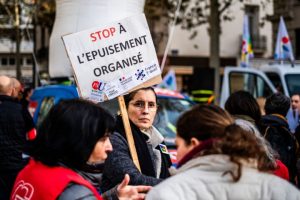 Manifestation contre l'épuisement au travail